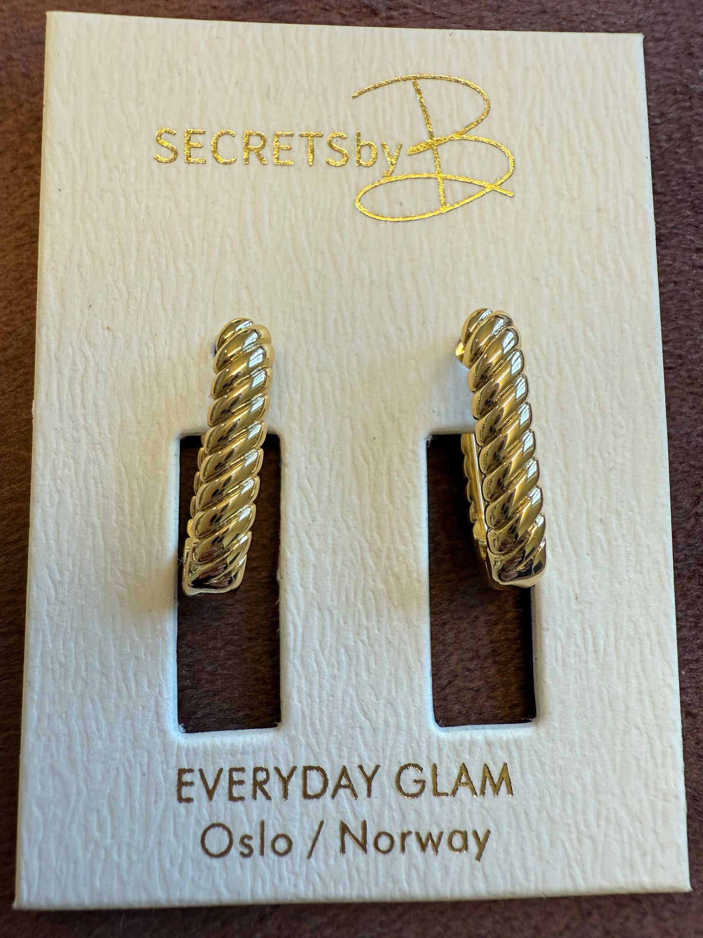 Mila øreringer riller