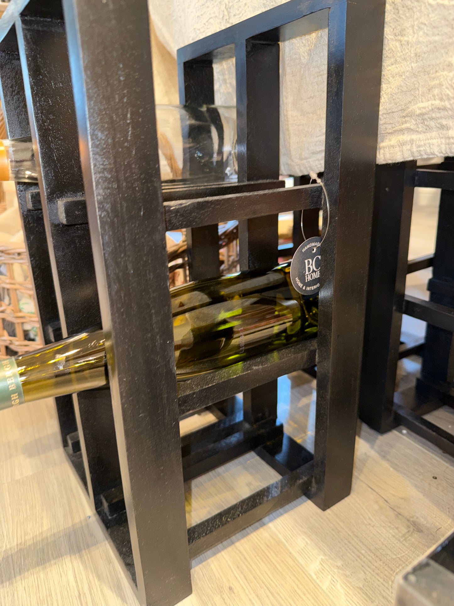 Vinstativ 6 flasker mangotre sort 22x20x40cm