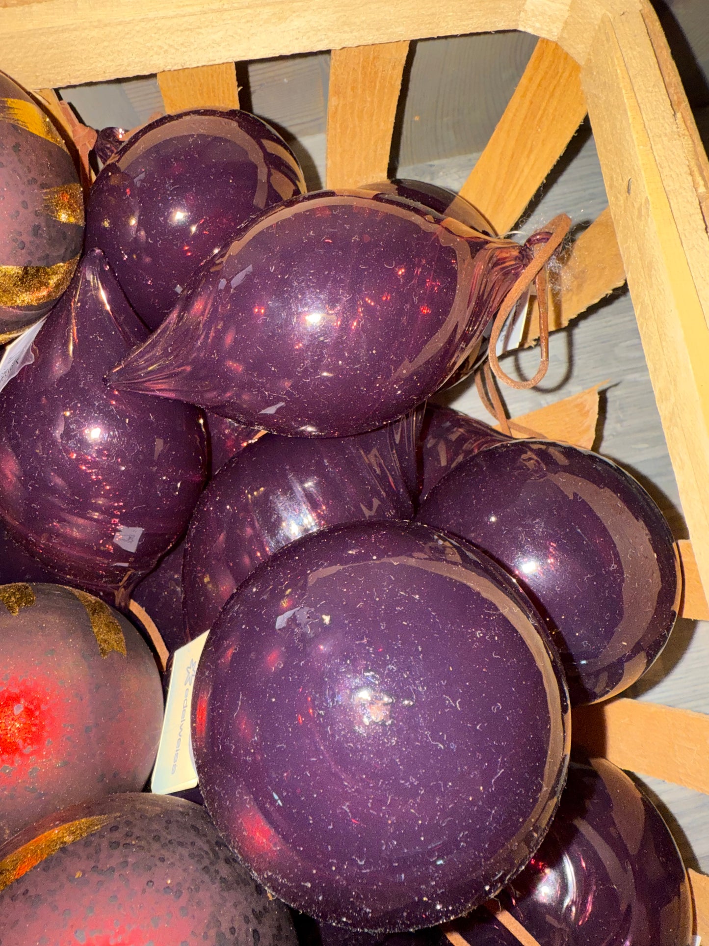 julekule glass ass løk/dråpe/kule lilla 8cm