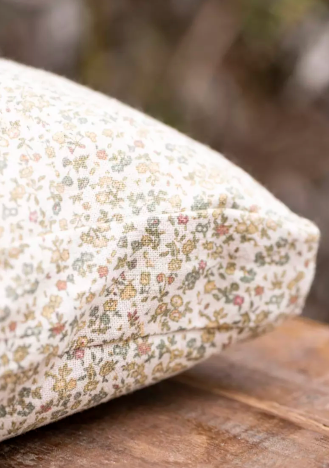 Putetrekk Eva natur m/blomster 50x50