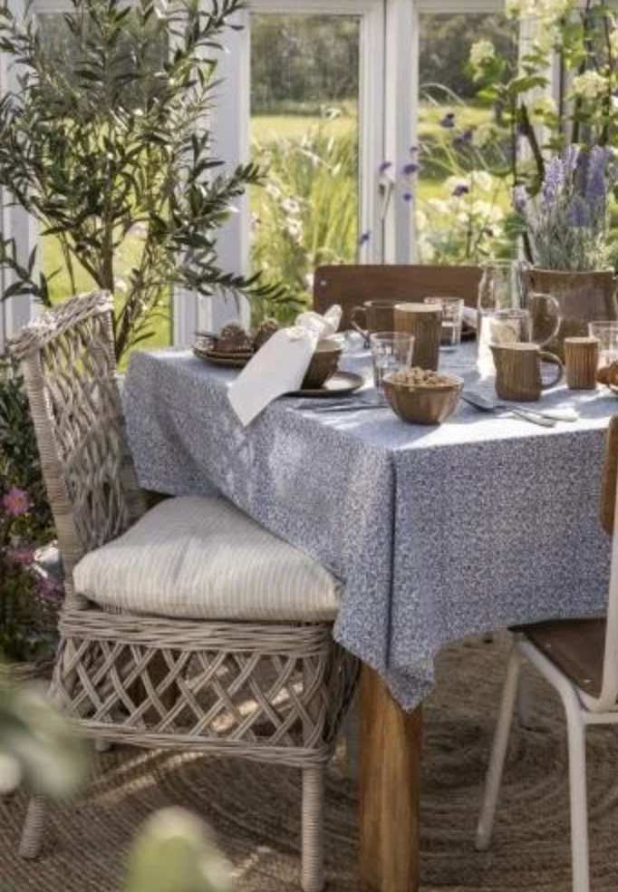 Duk Leonora m/ blå blomster