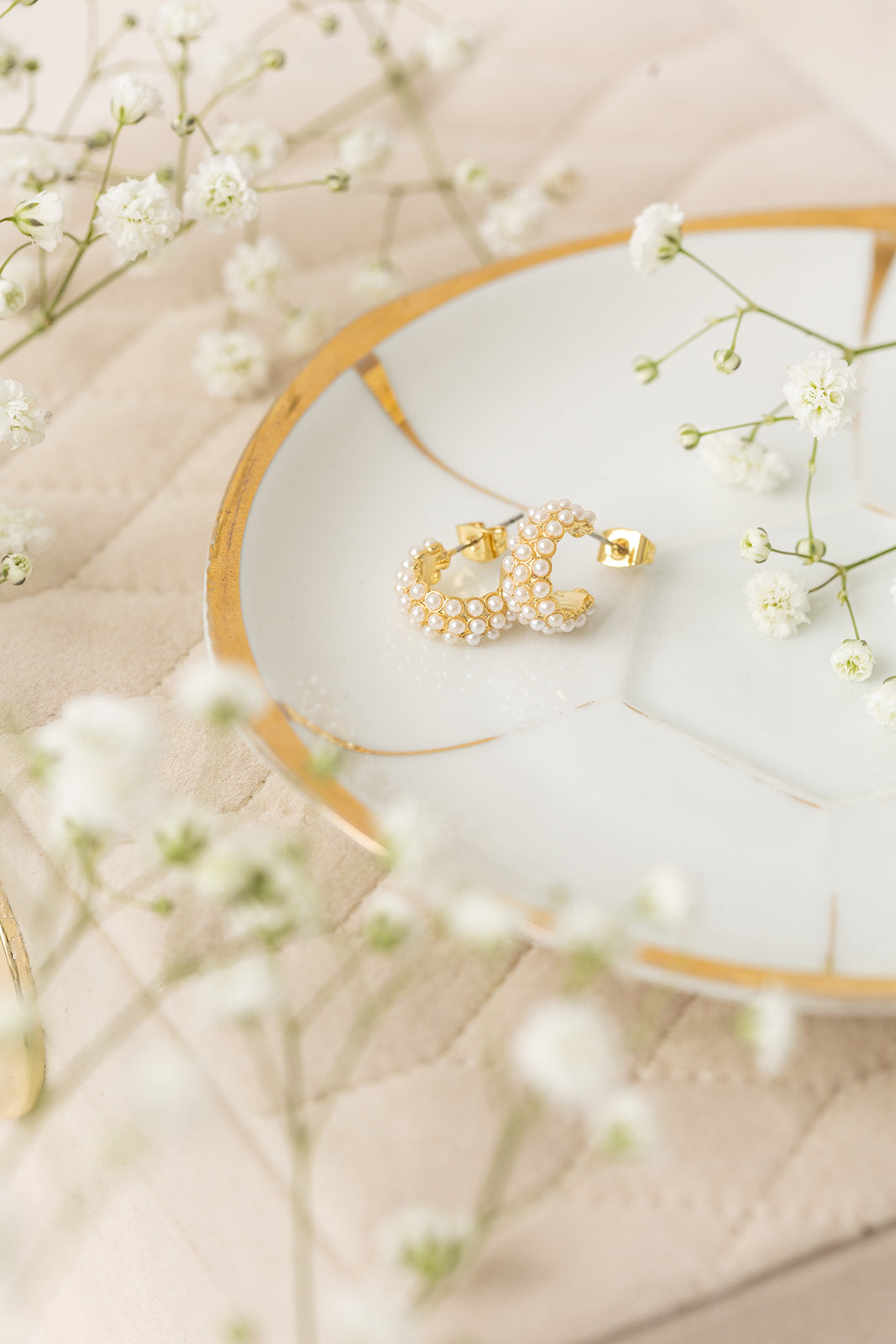 Scarlett perleøredobber