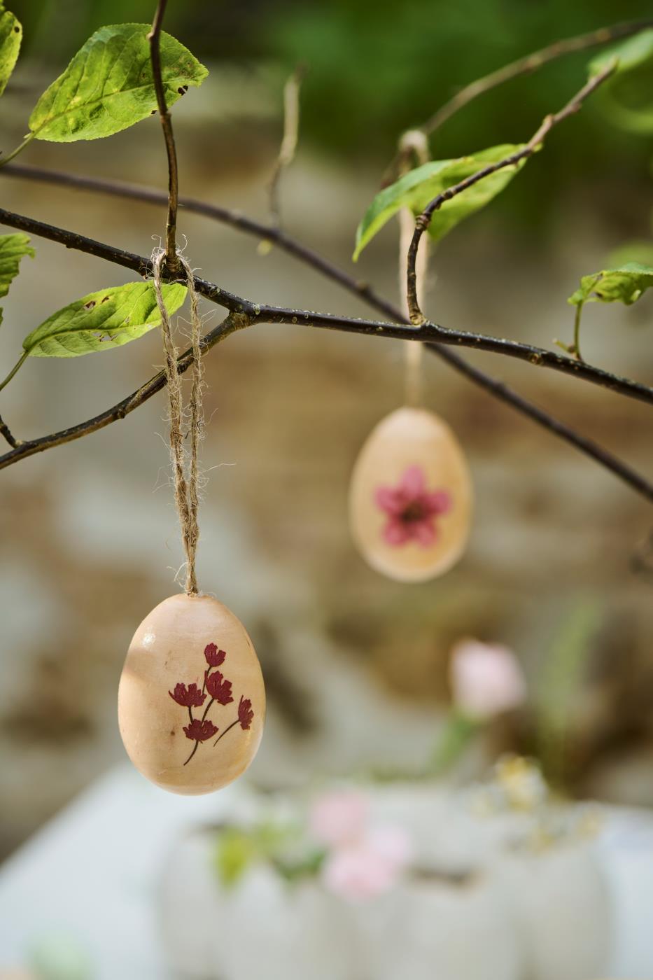 Påskeegg i tre. 3ass. mønster m/oppheng