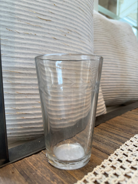 drikkeglass m/hvit mønster