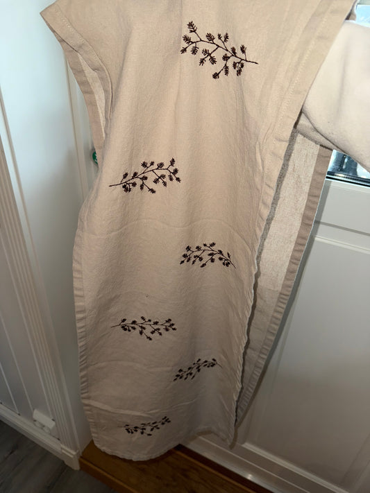 bordløper brun/natur med grener