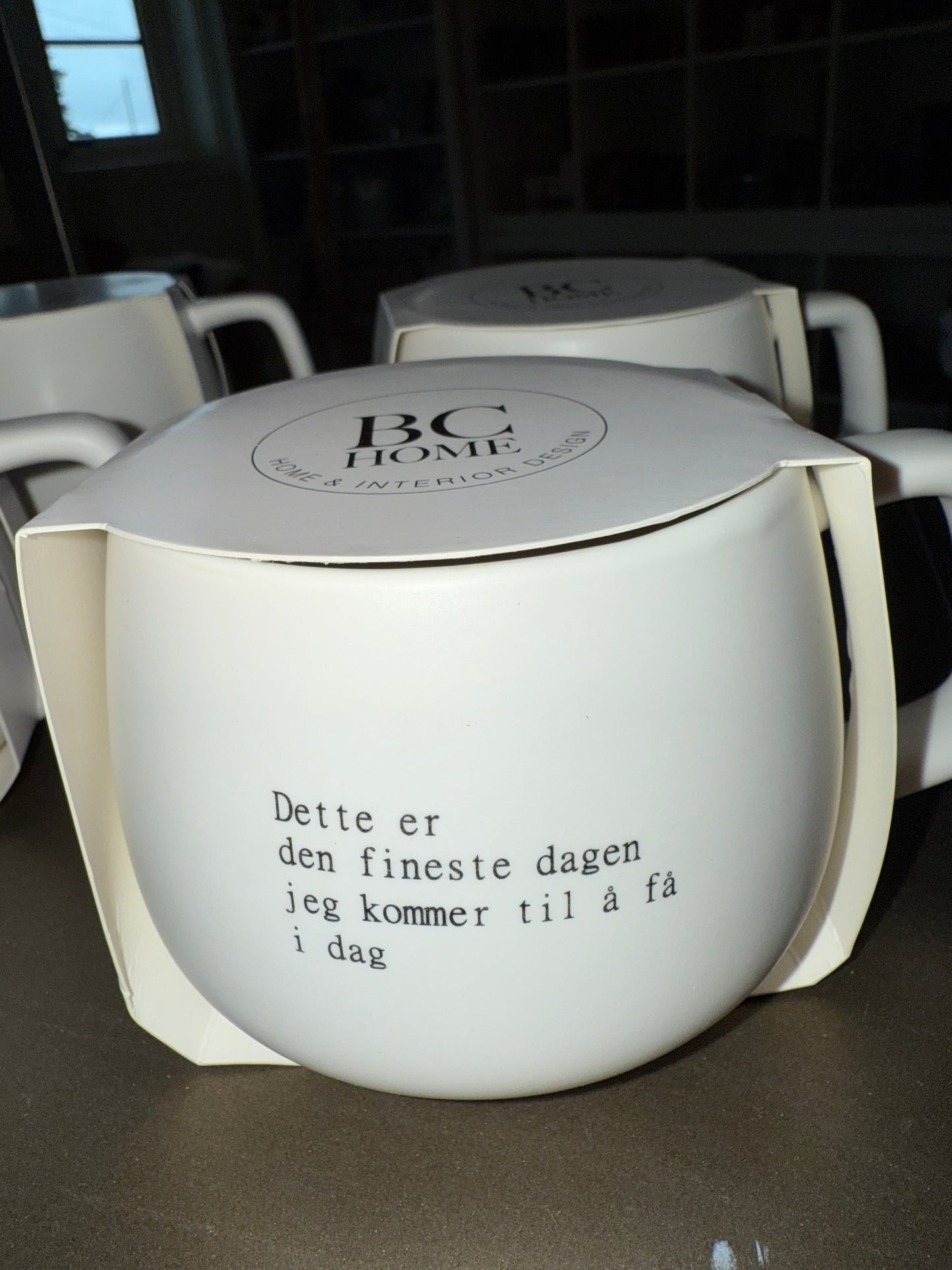 Krus hvit Fineste dagen 300ml