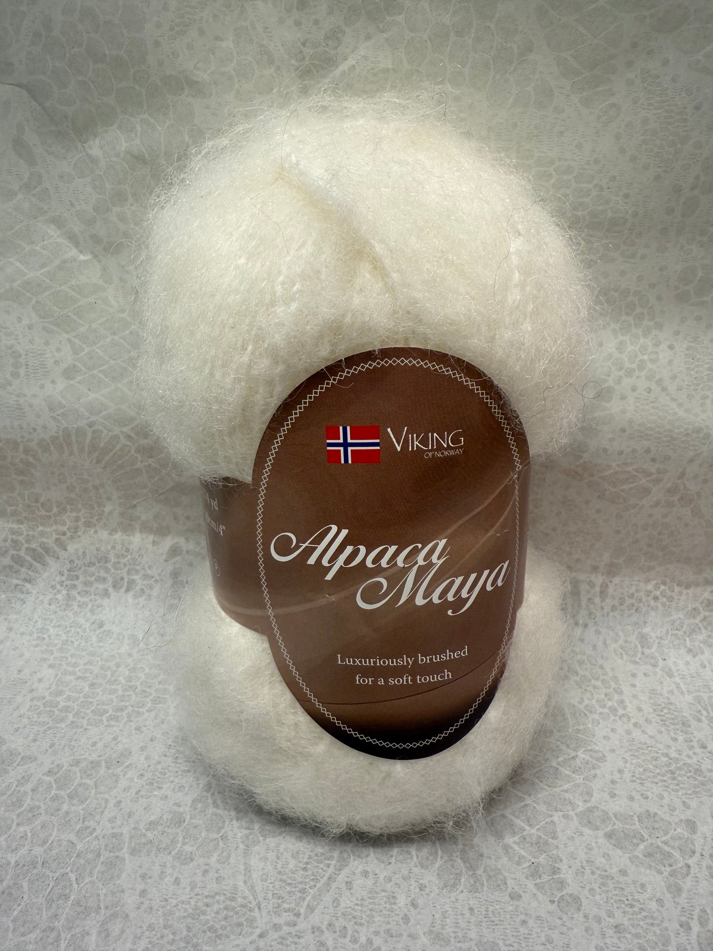 Alpaca Maya hvit 700