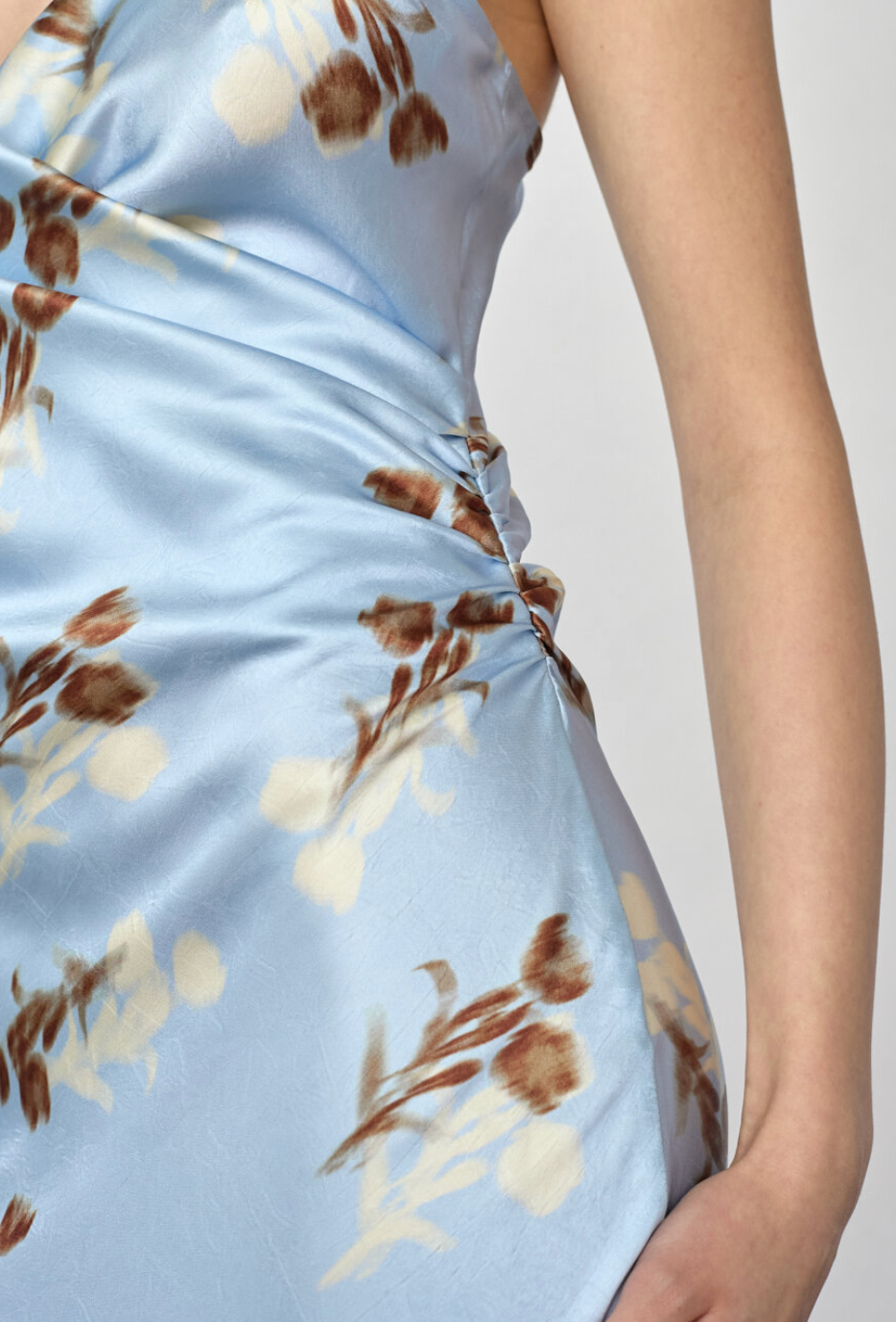 N.ERO- DR2 light blue flower kjole  (999kr)