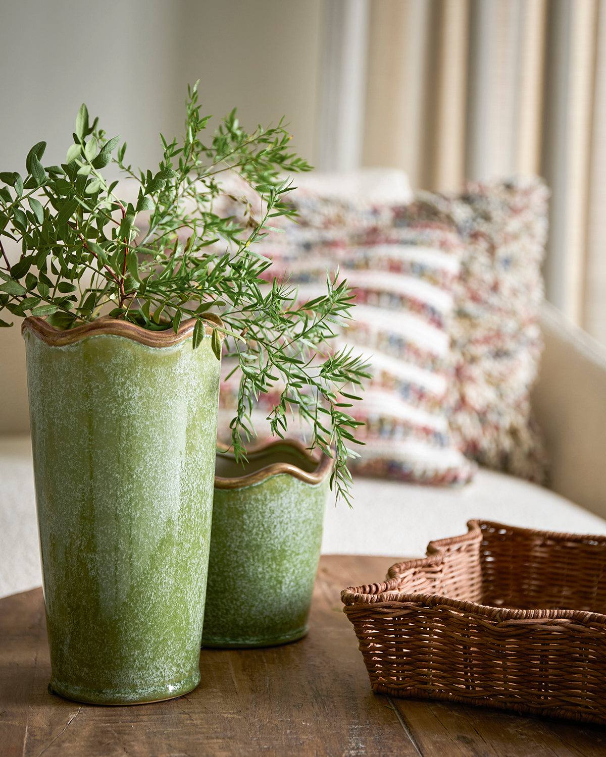 LIVIA Vase grønn m/brun kant